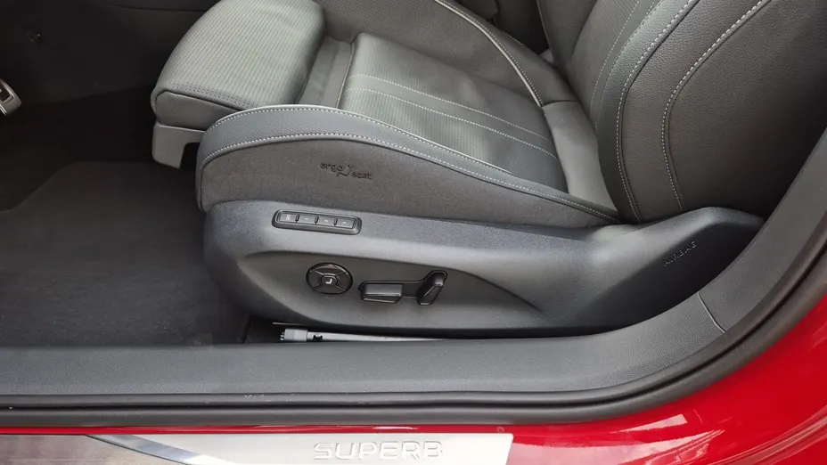 SKODA Superb Superb 2.0 TSI Sportline DSG Nowy