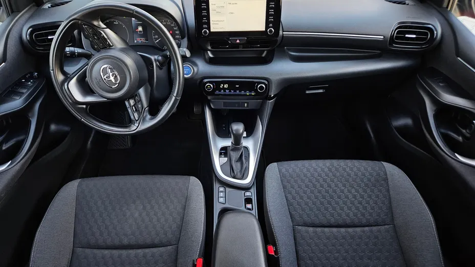 TOYOTA Yaris Yaris Hybrid 1.5 Comfort