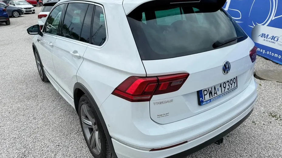 VOLKSWAGEN Tiguan -