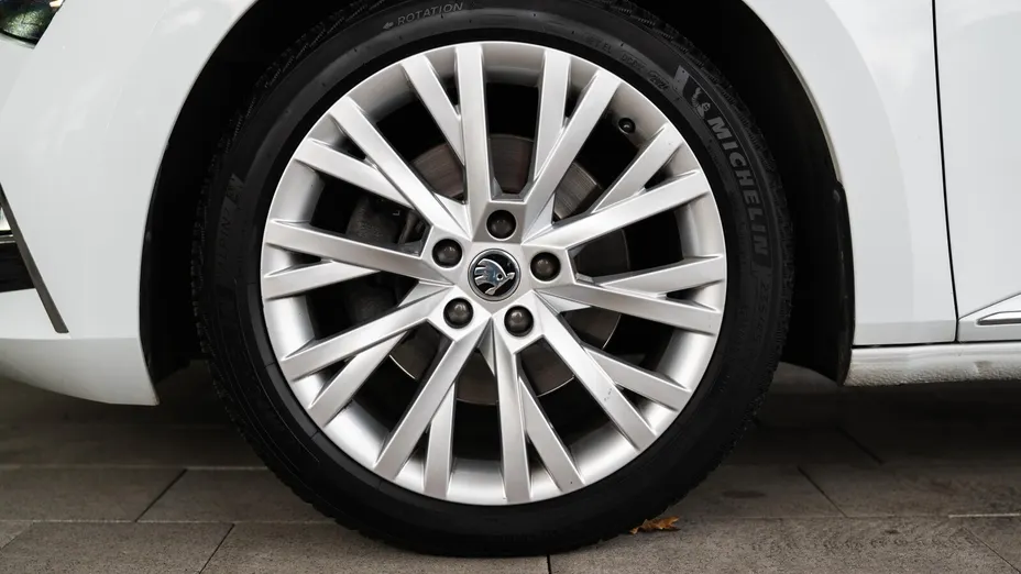 SKODA Superb Superb 2.0 TDI SCR L&K DSG