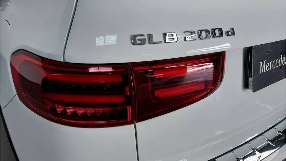 MERCEDES-BENZ GLB GLB 200 d 4-Matic Progressive 8G-DCT