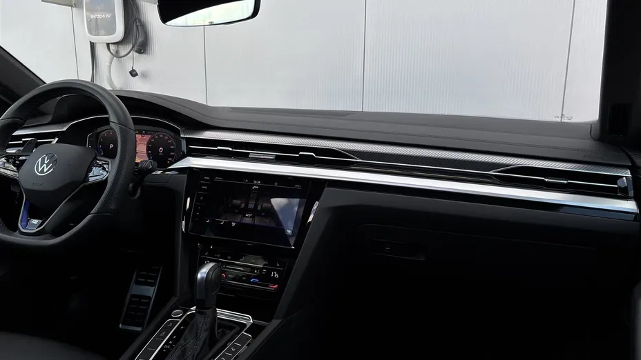 VOLKSWAGEN Arteon Arteon 2.0 TSI 4Motion R DSG