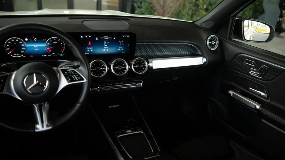 MERCEDES-BENZ GLB GLB 200 mHEV 7G-DCT
