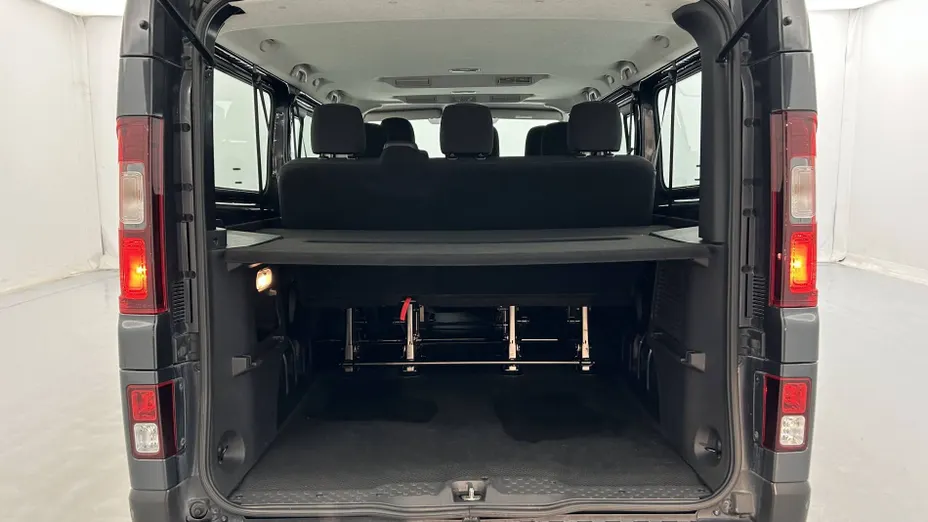 RENAULT Trafic -