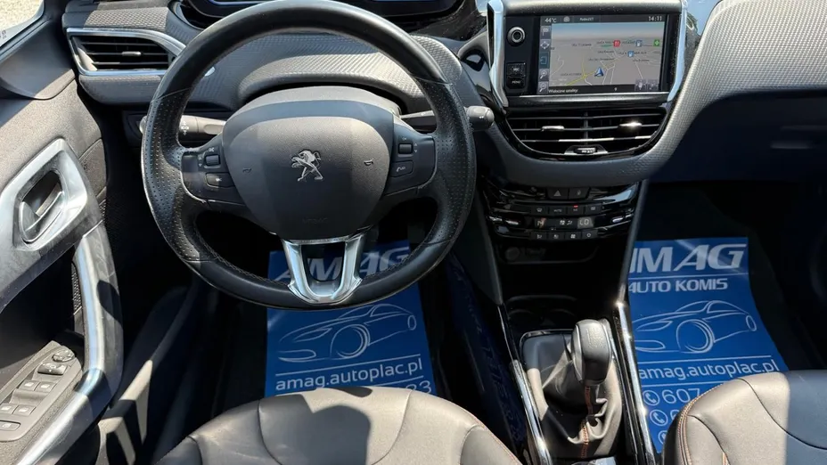 PEUGEOT 2008 -