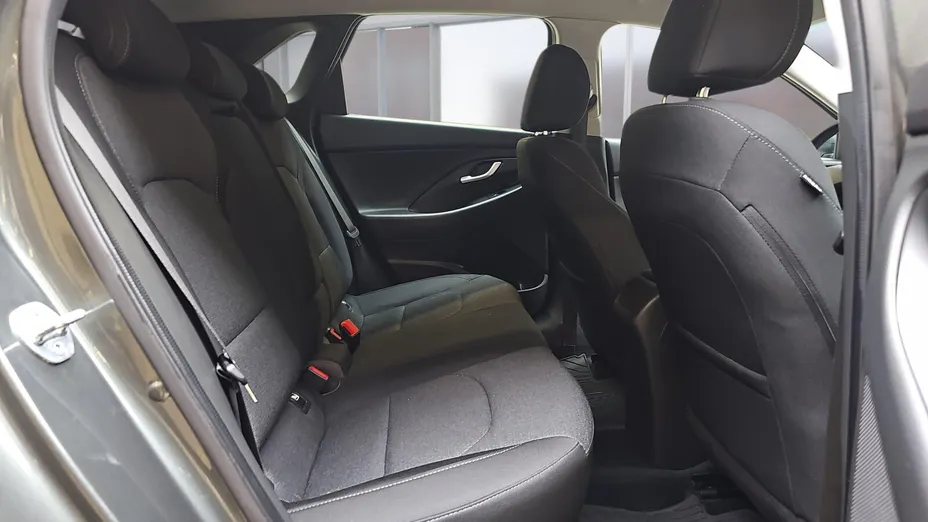 HYUNDAI i30 i30 1.5 T-GDI 48V Comfort DCT