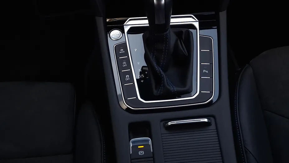 VOLKSWAGEN Arteon Arteon 2.0 TSI 4Motion R DSG