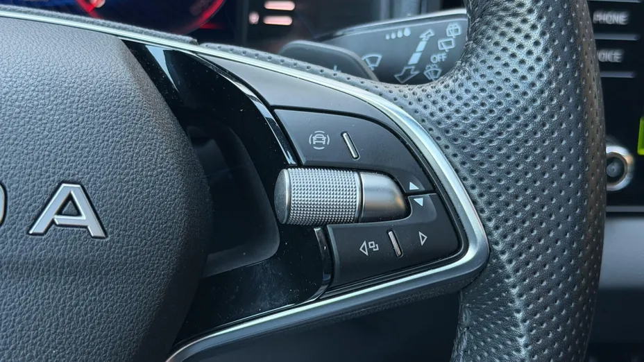 SKODA Karoq Karoq 1.5 TSI ACT Sportline DSG