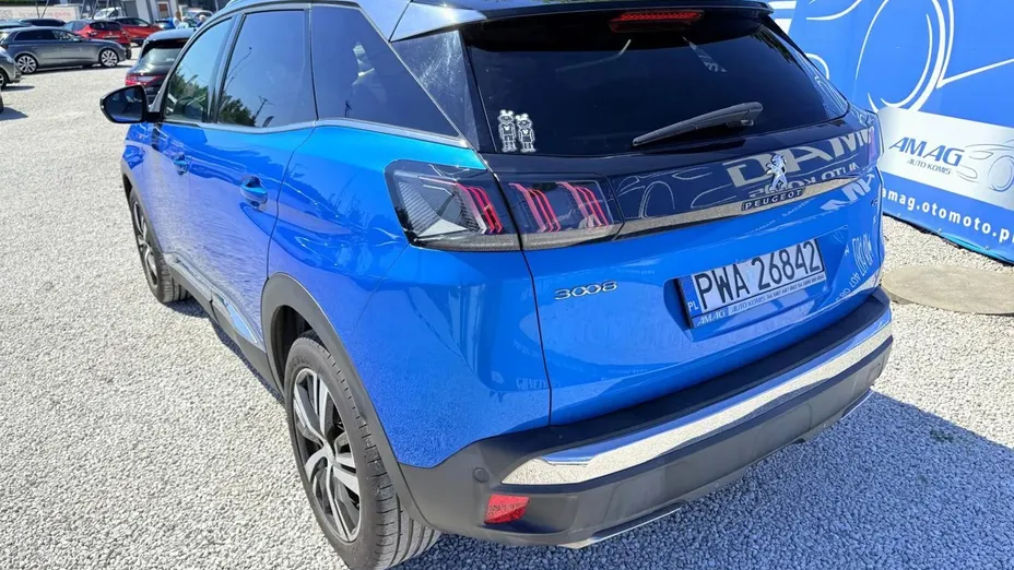 PEUGEOT 3008 -