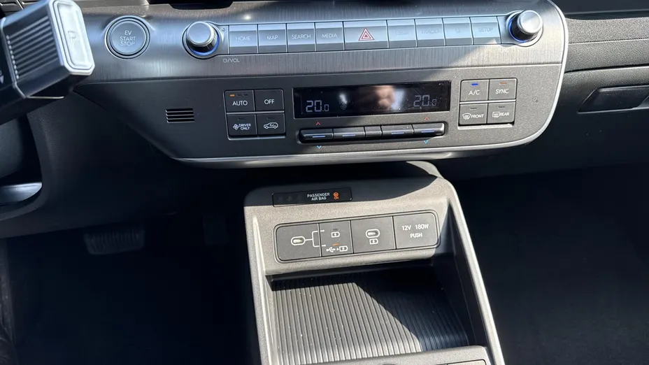 HYUNDAI Kona Kona Electric 65kWh Smart Nowy