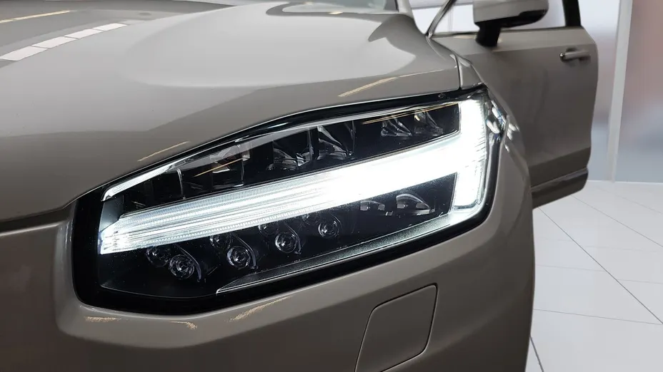 VOLVO XC90 XC90 T8 AWD Plug-In Hybrid Inscription 7os aut