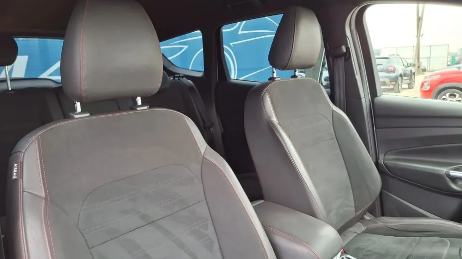 FORD Kuga -