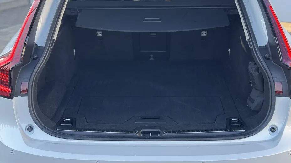 VOLVO V90 V90 T6 AWD Plug-In Hybrid Plus Dark aut