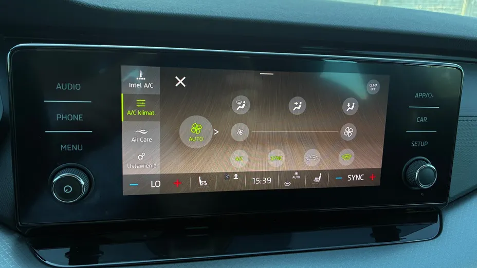SKODA Octavia -