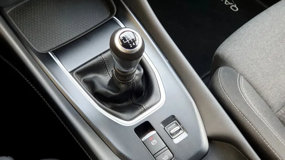 NISSAN Qashqai Qashqai 1.3 DIG-T mHEV N-Connecta Xtronic