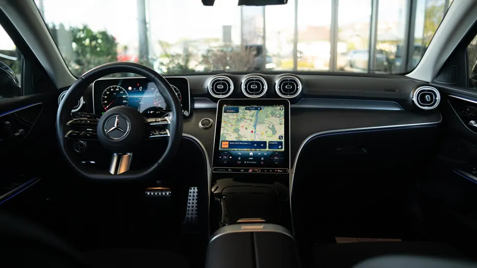 MERCEDES-BENZ C Klasa C 200 mHEV 4-Matic AMG