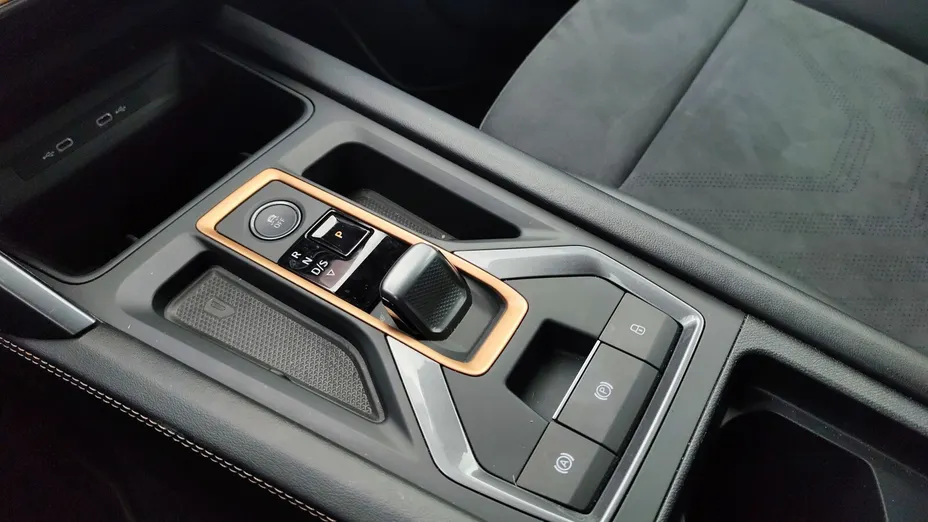 CUPRA Formentor Formentor 1.5 eTSI mHEV DSG