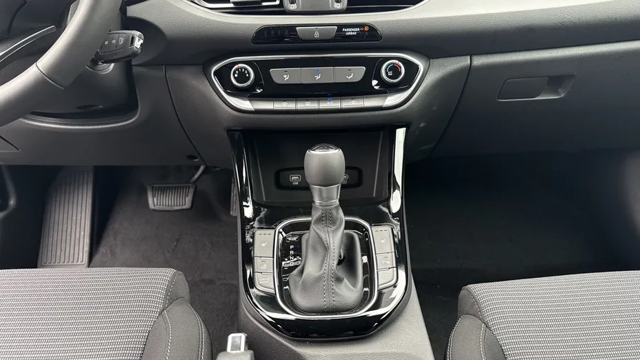 HYUNDAI i30 i30 1.6 T-GDI Modern DCT Nowy