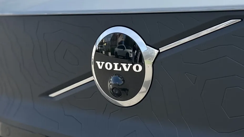 VOLVO EX30 EX30 CC 69kWh Twin Motor Ultra