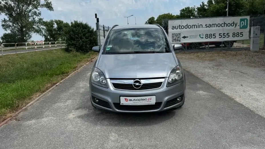 OPEL Zafira -