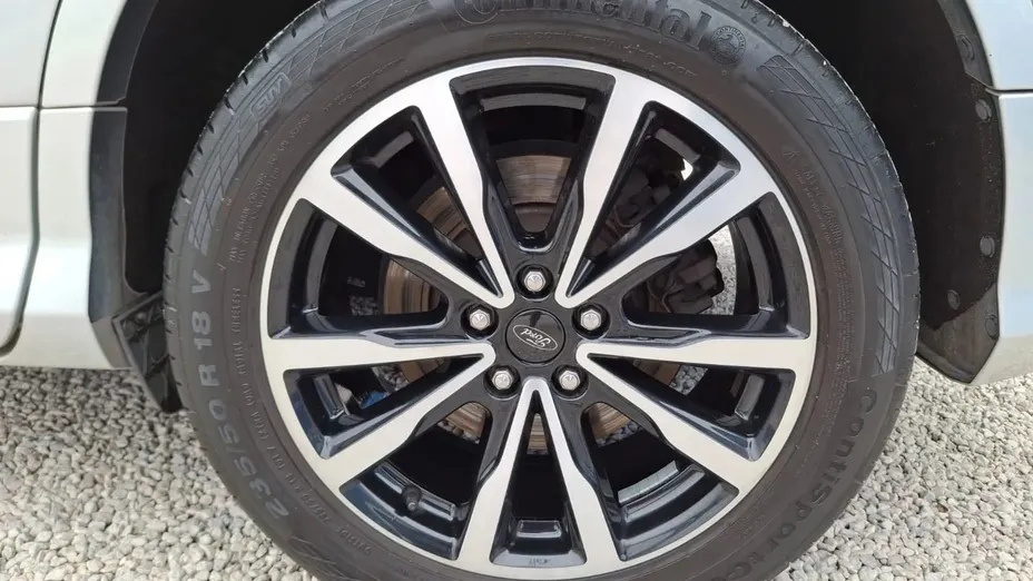 FORD Kuga -