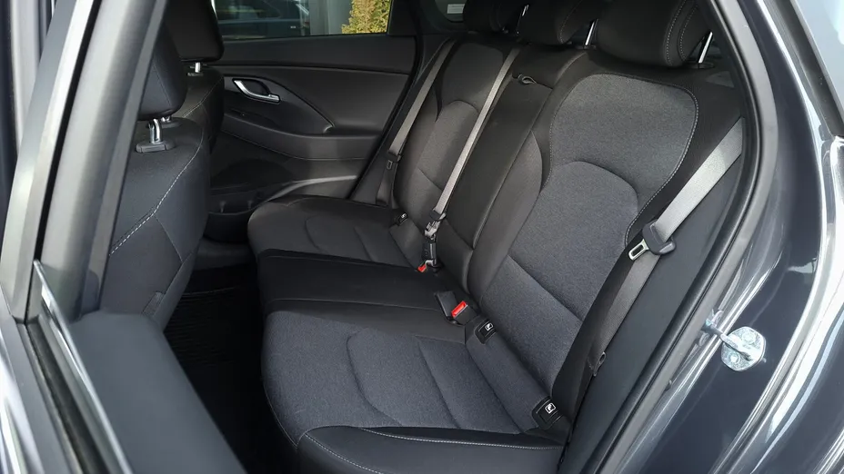 HYUNDAI i30 i30 1.0 T-GDI Smart