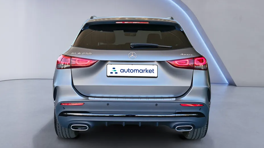 MERCEDES-BENZ GLA GLA 250 4-Matic AMG Line