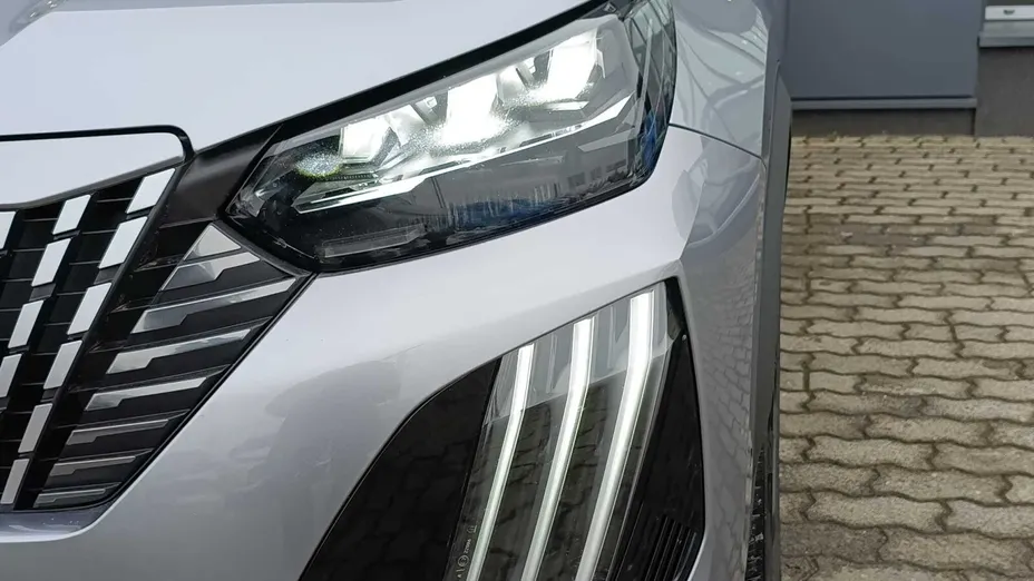 PEUGEOT 2008 2008 PureTech 130 GT S&S EAT8