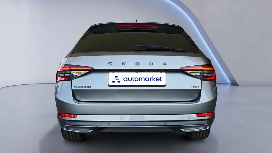 SKODA Superb Superb 2.0 TDI SCR 4x4 Sportline DSG