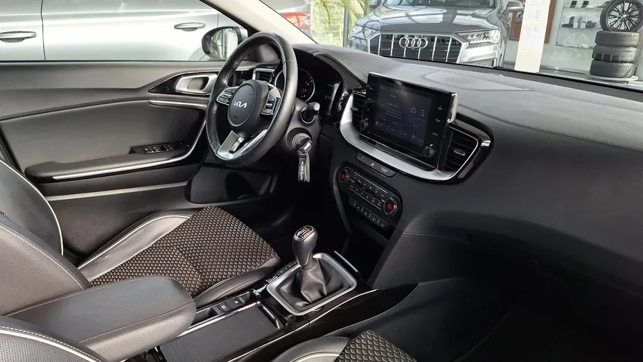 KIA Cee'd Ceed 1.5 T-GDI L
