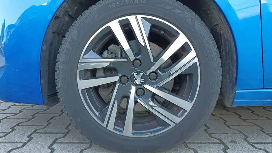 PEUGEOT 208 208 1.2 PureTech Allure S&S EAT8