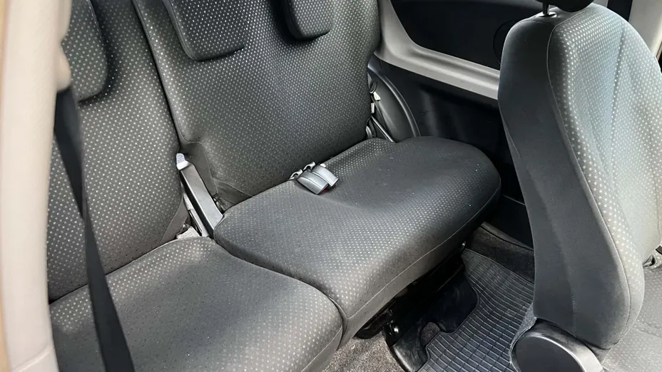 TOYOTA Yaris Yaris 1.33 Terra