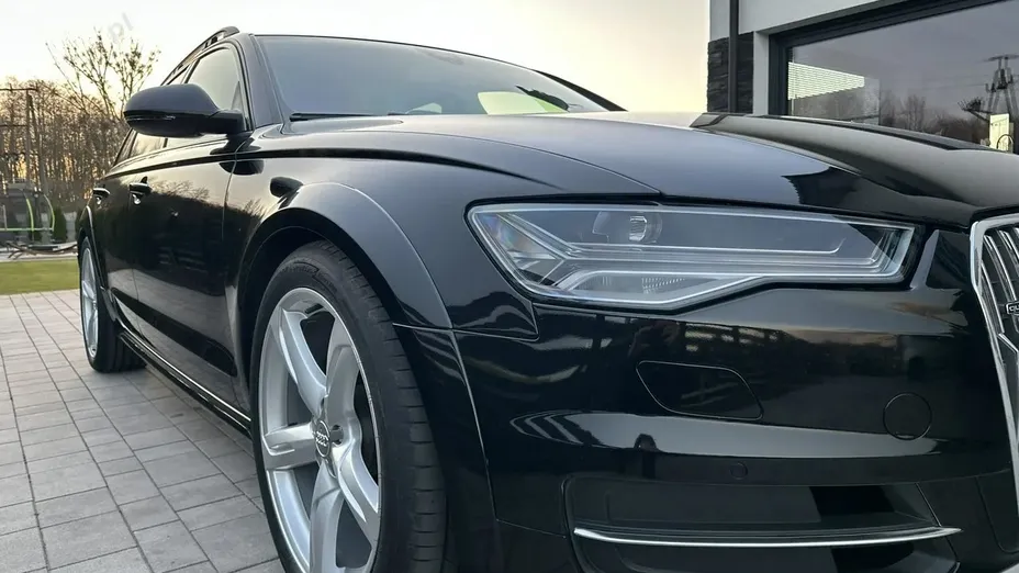 AUDI A6 -