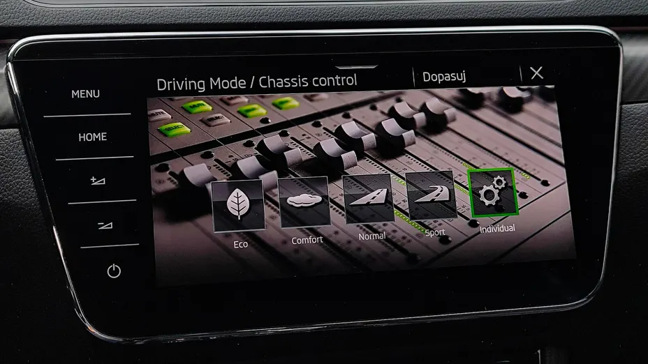 SKODA Superb Superb 2.0 TDI SCR Sportline DSG