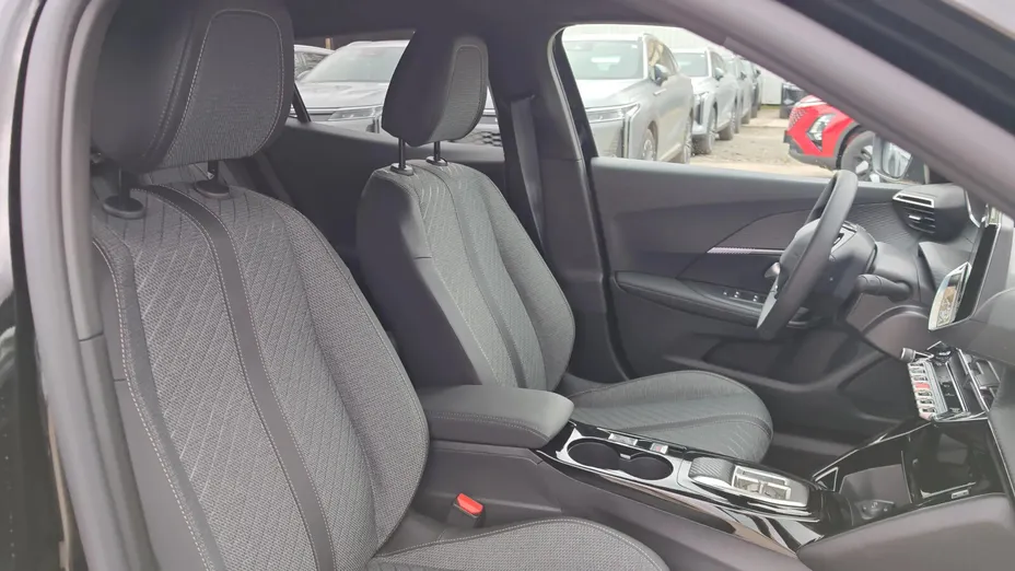 PEUGEOT 2008 2008 PureTech mHEV Allure e-DCS6 Nowy