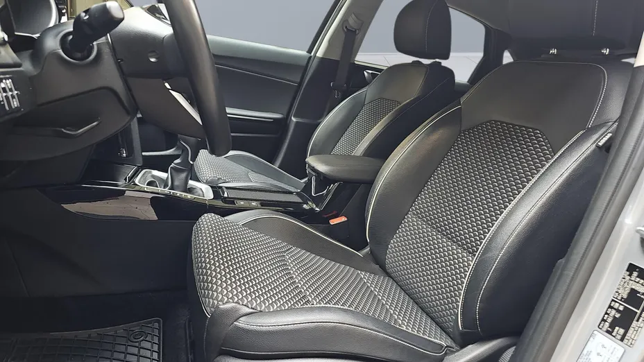 KIA Cee'd Ceed 1.5 T-GDI L