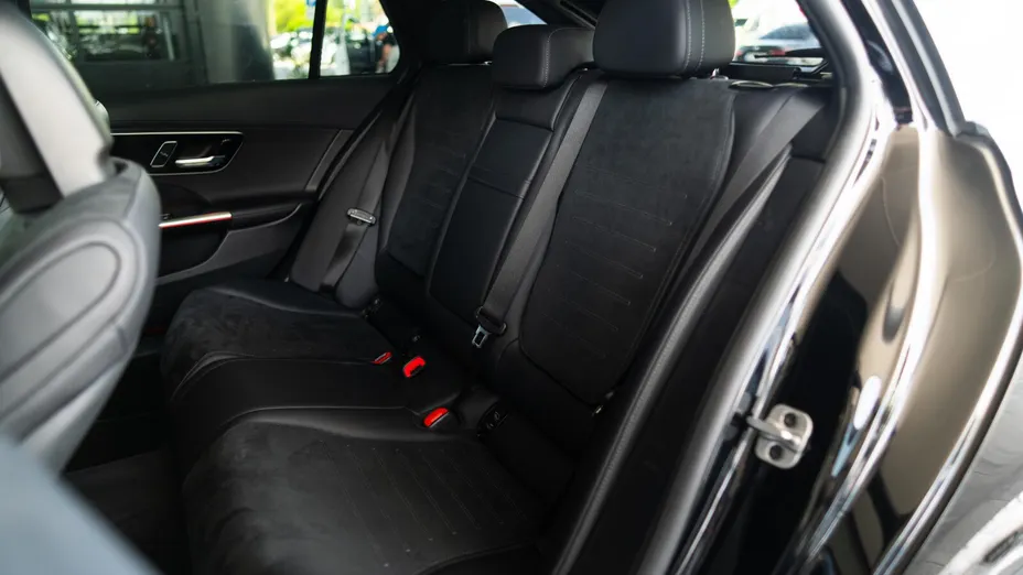 MERCEDES-BENZ C Klasa C 220 d mHEV 4-Matic AMG