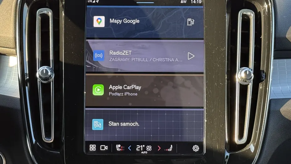 VOLVO XC40 XC40 B3 Plus Dark aut