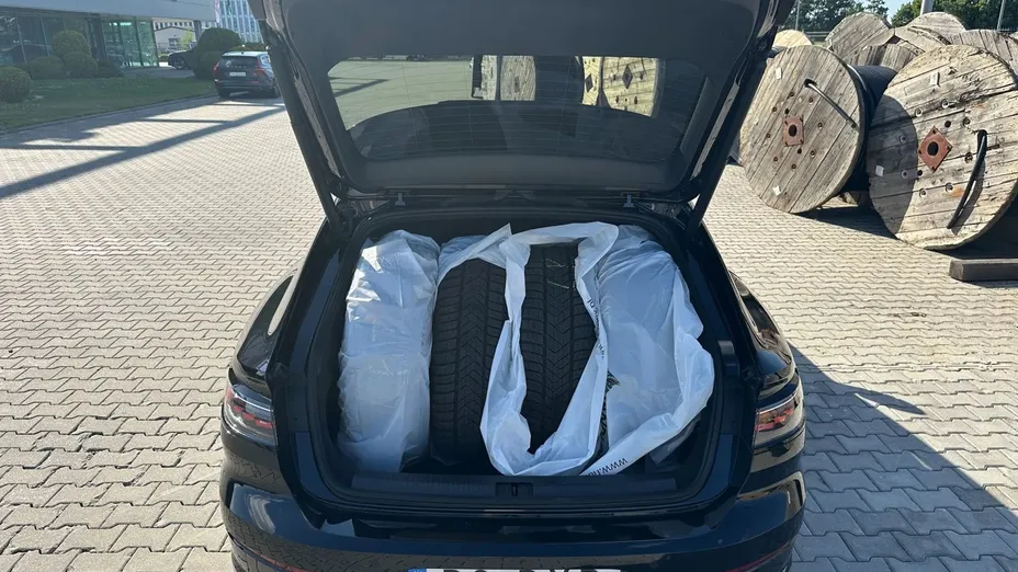 VOLKSWAGEN Arteon -