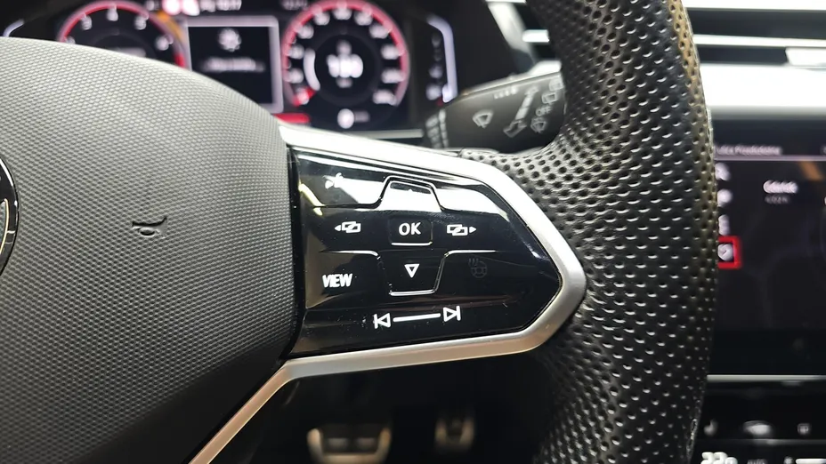 VOLKSWAGEN Arteon Arteon 2.0 TSI R-Line DSG