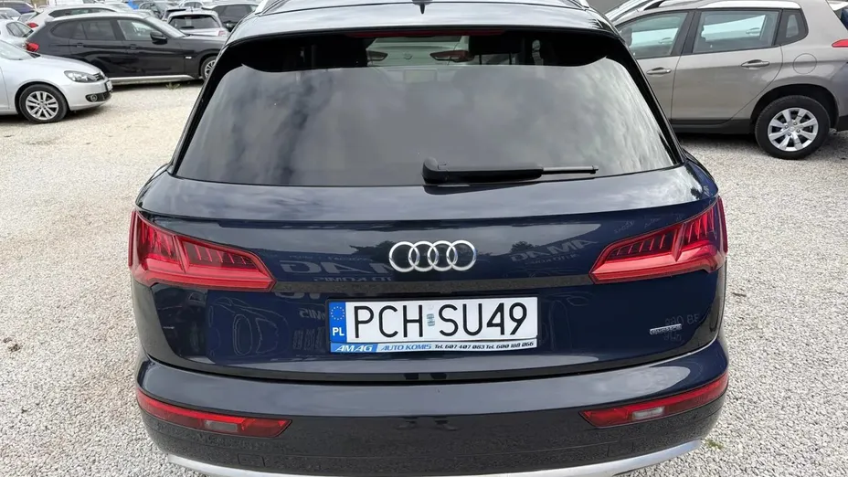 AUDI Q5 -
