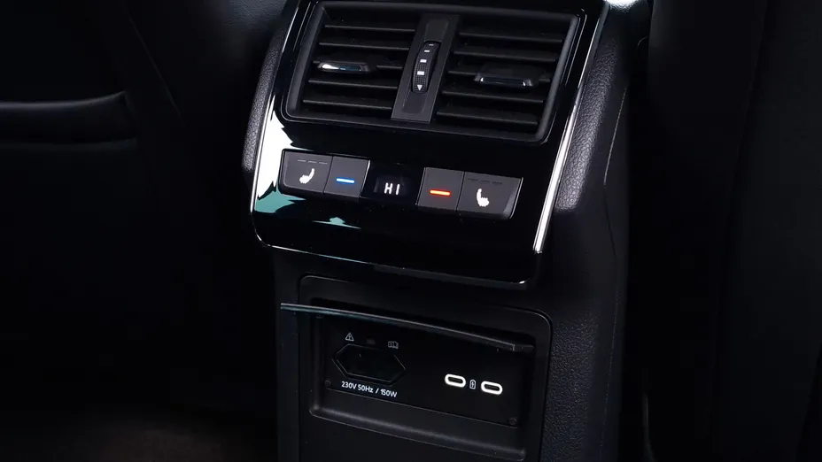 SKODA Superb Superb 2.0 TDI SCR Sportline DSG