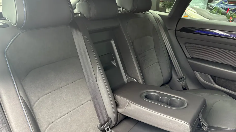 VOLKSWAGEN Arteon Arteon 2.0 TSI 4Motion R DSG