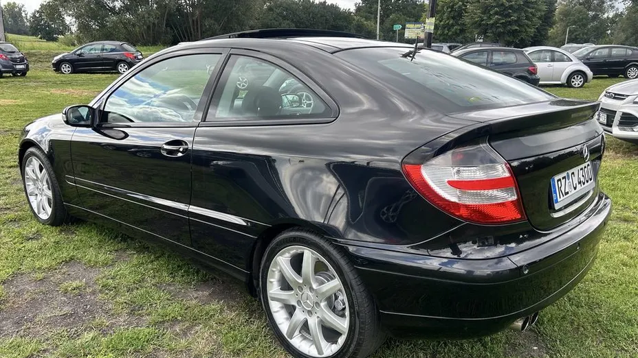 MERCEDES-BENZ C Klasa C 200 d 9G-TRONIC