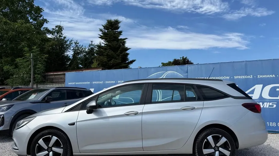 OPEL Astra -
