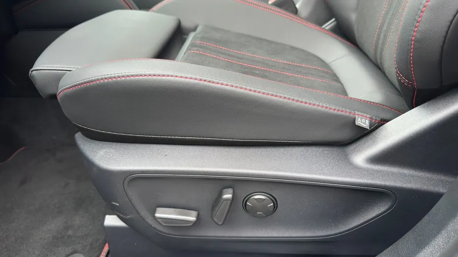 FORD Kuga Kuga 2.5P PHEV FWD ST-Line X eCVT Nowy