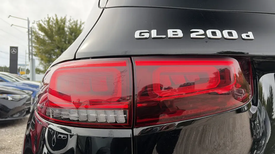 MERCEDES-BENZ GLB GLB 200 d Style 8G-DCT