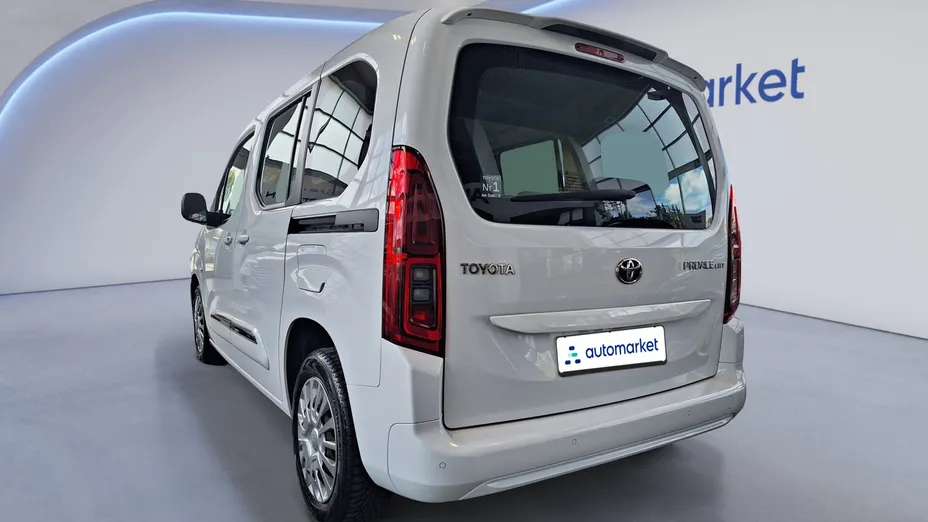 TOYOTA Proace City Verso Proace City Verso 1.5 D-4D Business