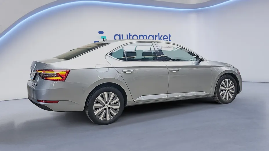 SKODA Superb Superb 2.0 TDI SCR Style