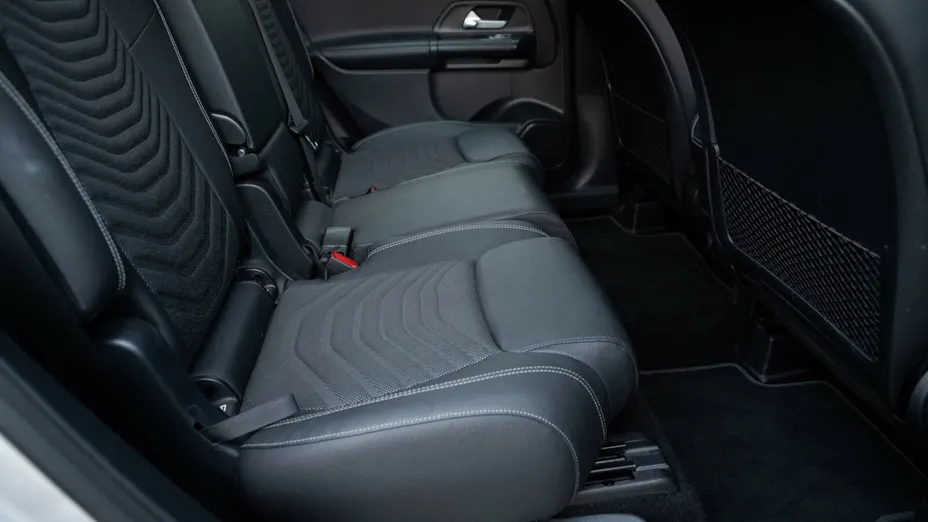 MERCEDES-BENZ GLB GLB 180 7G-DCT